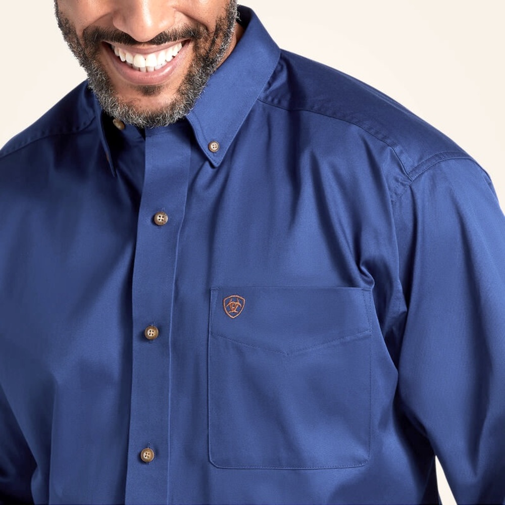 Ariat Solid Twill Classic Fit Shirt